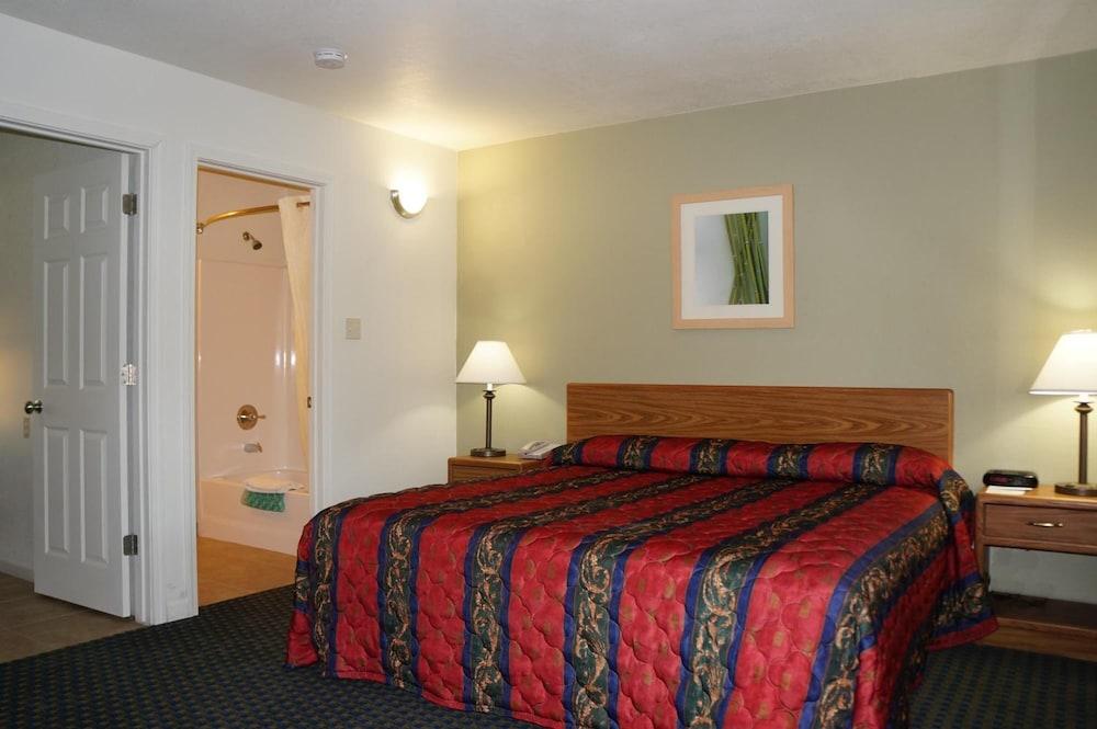 Lake Marina Inn photo 6
