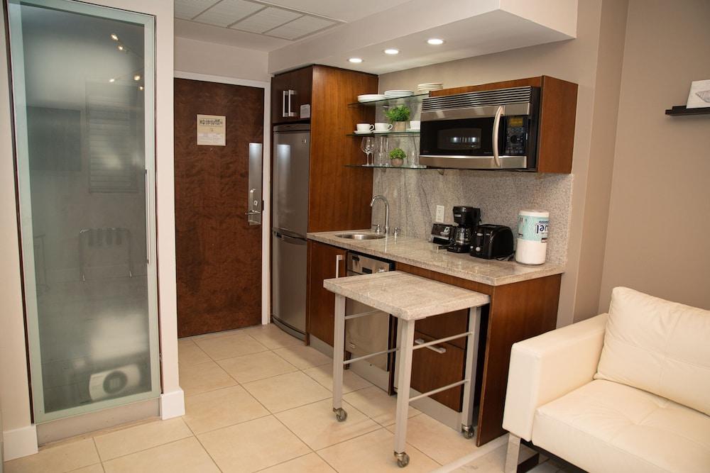Strand Ocean Drive Suites photo 15
