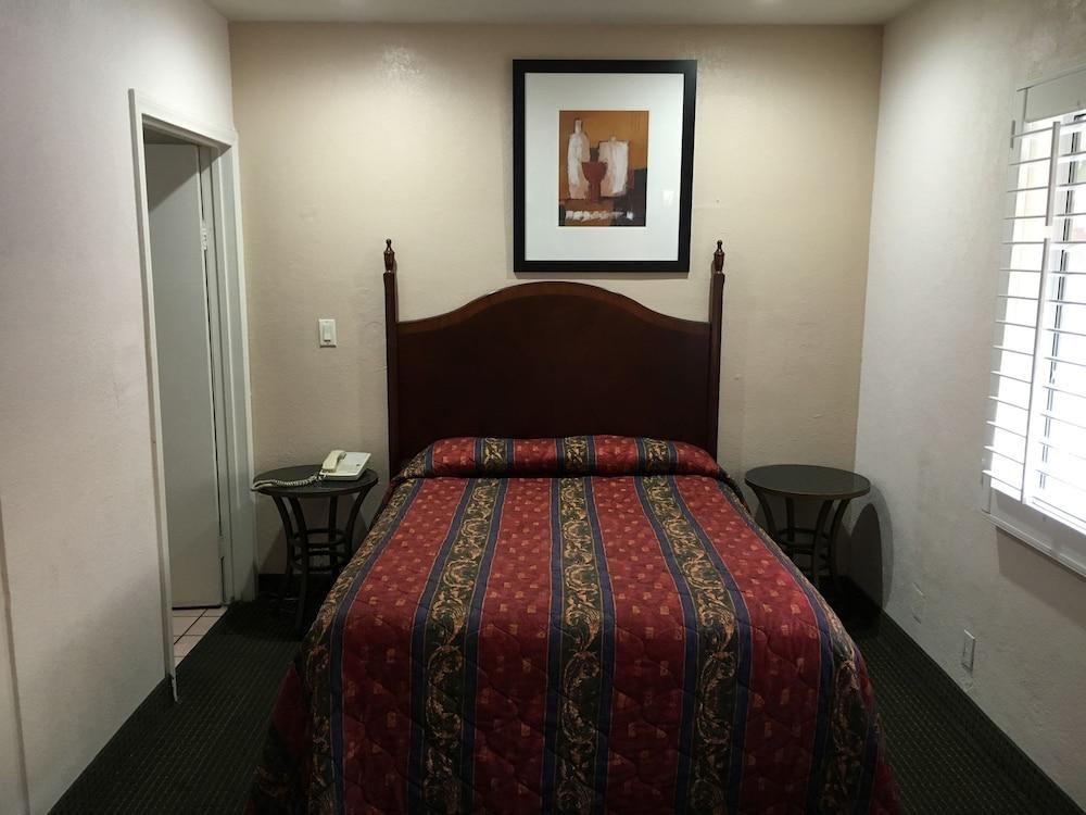 Starlite Motel photo 17