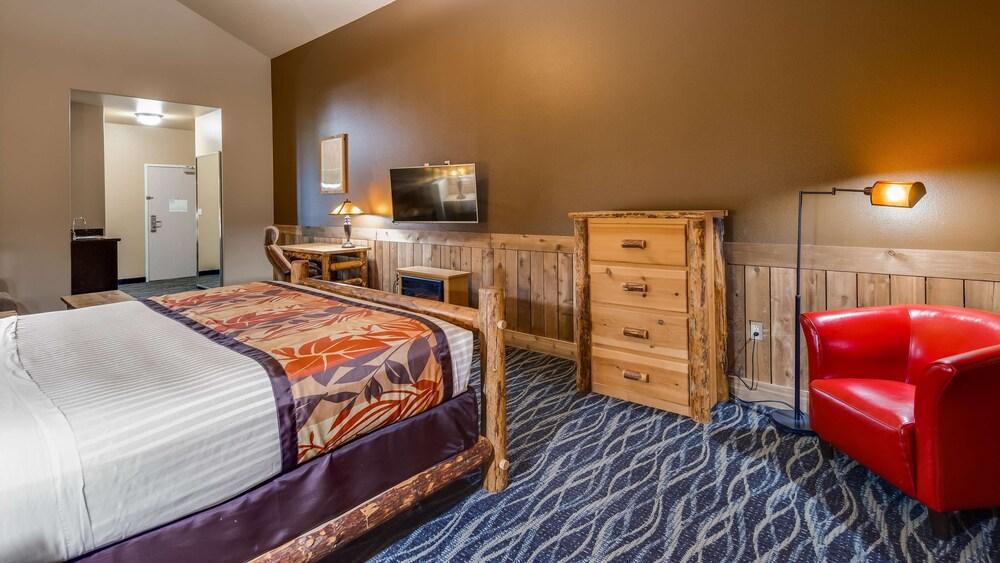Best Western Plus Battle Ground Inn & Suites photo 10