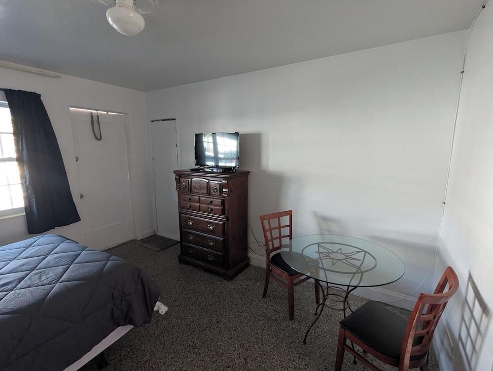 Ocean Mist Motel photo 4