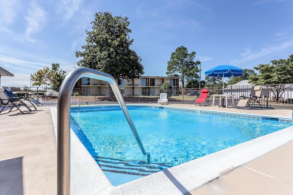 Quality Inn Pinehurst Area photo 30