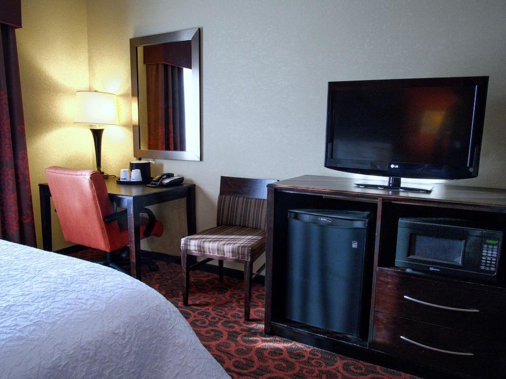 Hampton Inn & Suites Elk City photo 6