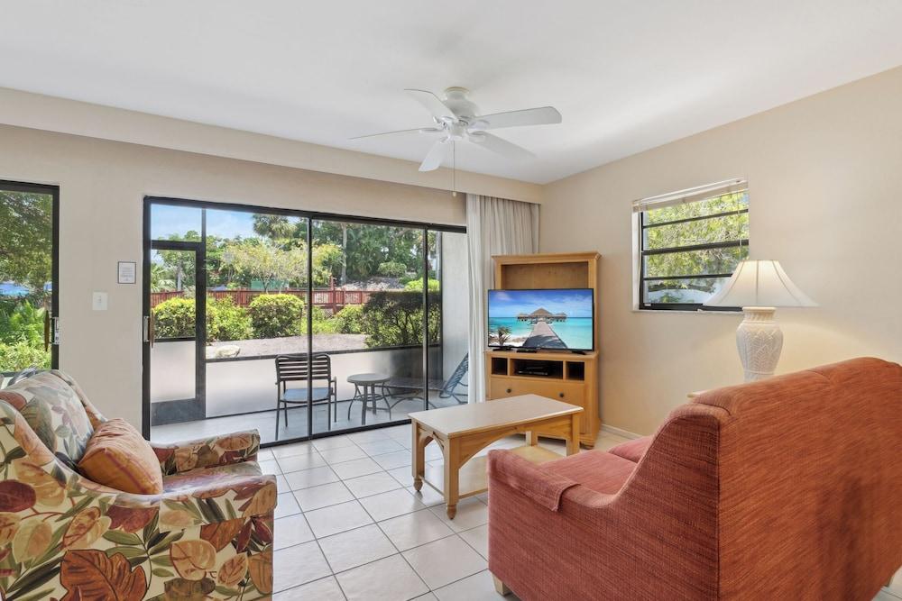 Park Shore Resort photo 35