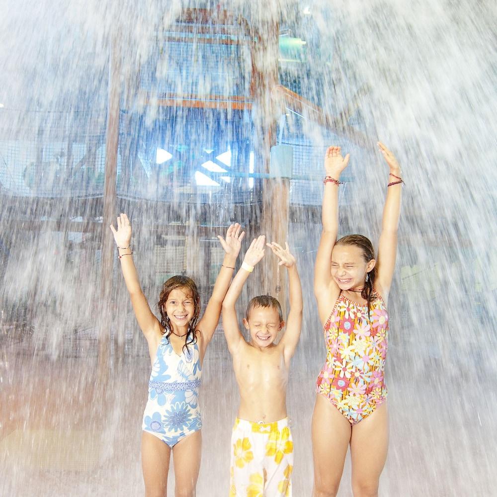 Grand Country Waterpark Resort photo 9