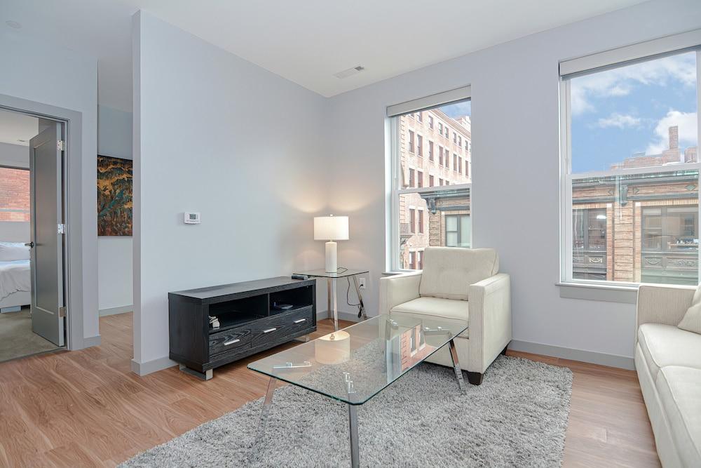 Global Luxury Suites Downtown Providence photo 56