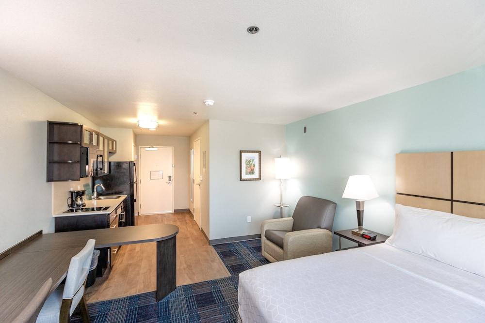 Extended Studio Hotel Ontario photo 10