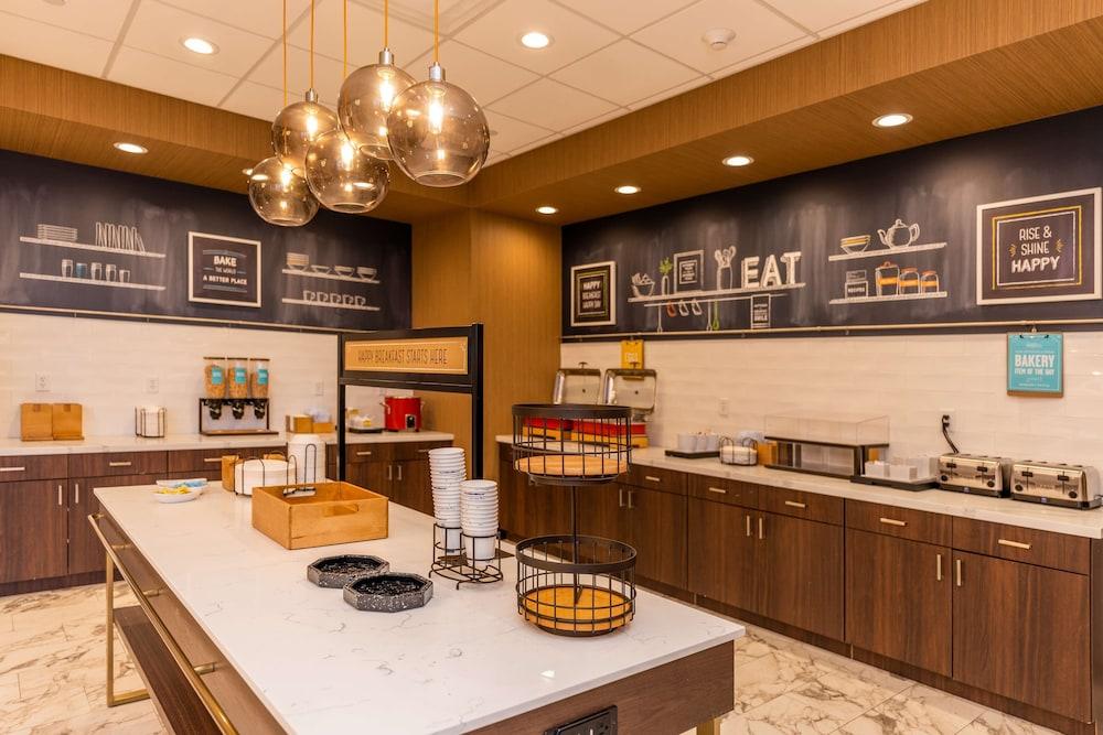 Hampton Inn & Suites Houston Sugar Land photo 58