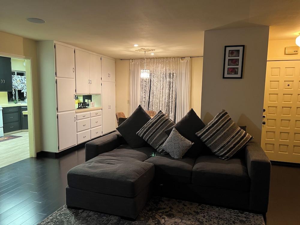 Carmel Resort Inn photo 10