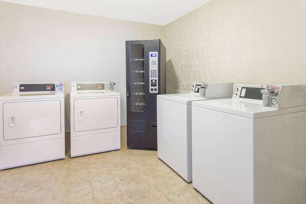 La Quinta Inn & Suites by Wyndham Myrtle Beach photo 6