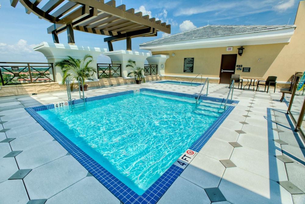 Ramada Plaza Resort & Suites by Wyndham Orlando Intl Drive photo 24