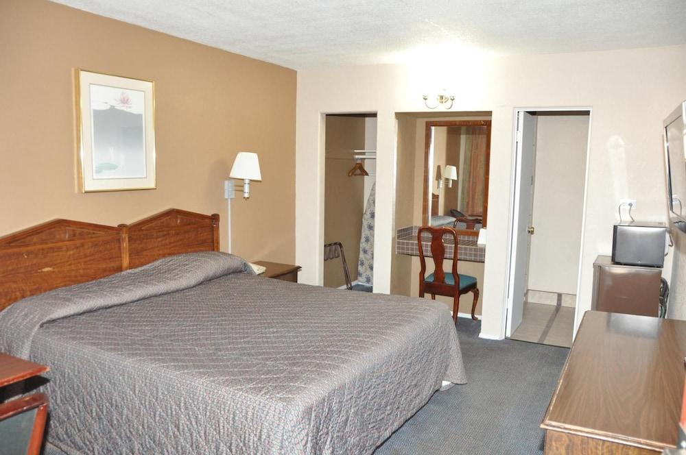 Budget Inn photo 23