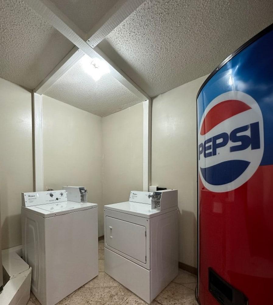 Motel 6 North Sioux City, SD – I-29 North photo 30