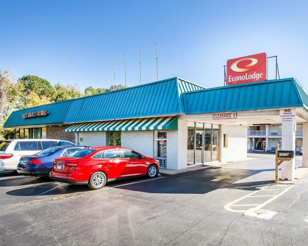 Econo Lodge McDonough South photo 1