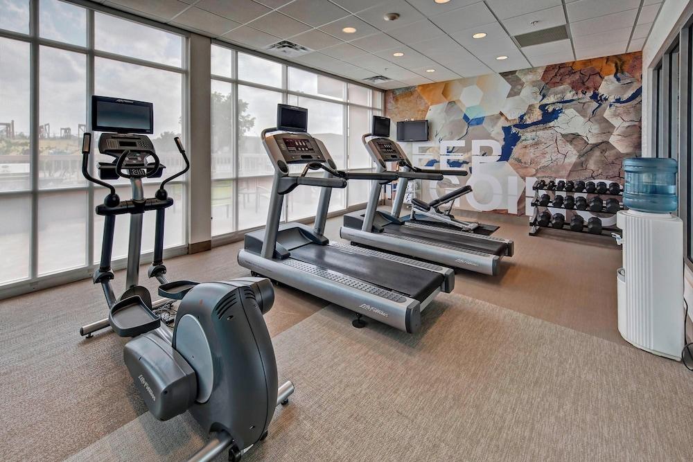 Springhill Suites by Marriott Moore photo 6