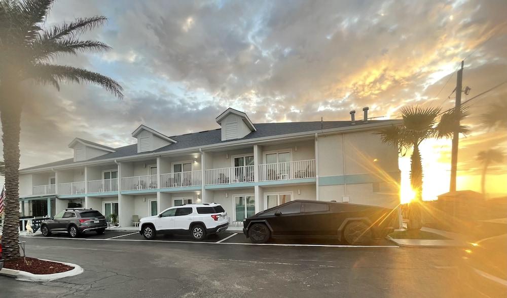 Ocean Sands Beach Boutique Inn - 1 Acre Private Beach photo 86