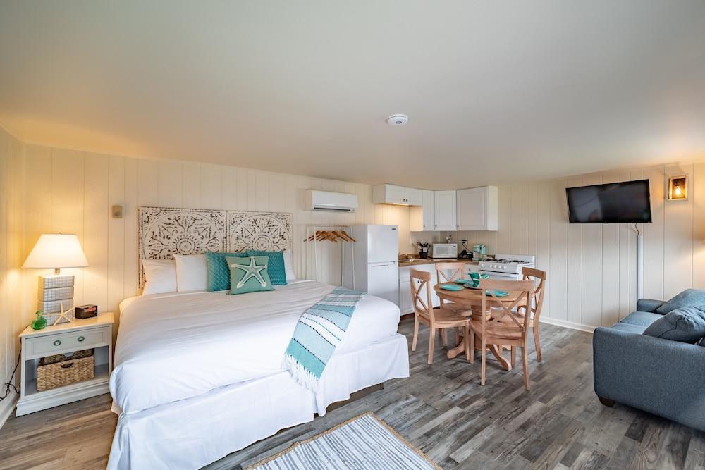 Ocean Glass Inn photo 44