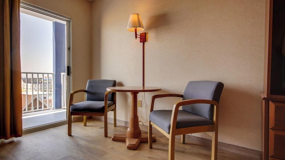 Ocean 1 Hotel and Suites photo 17