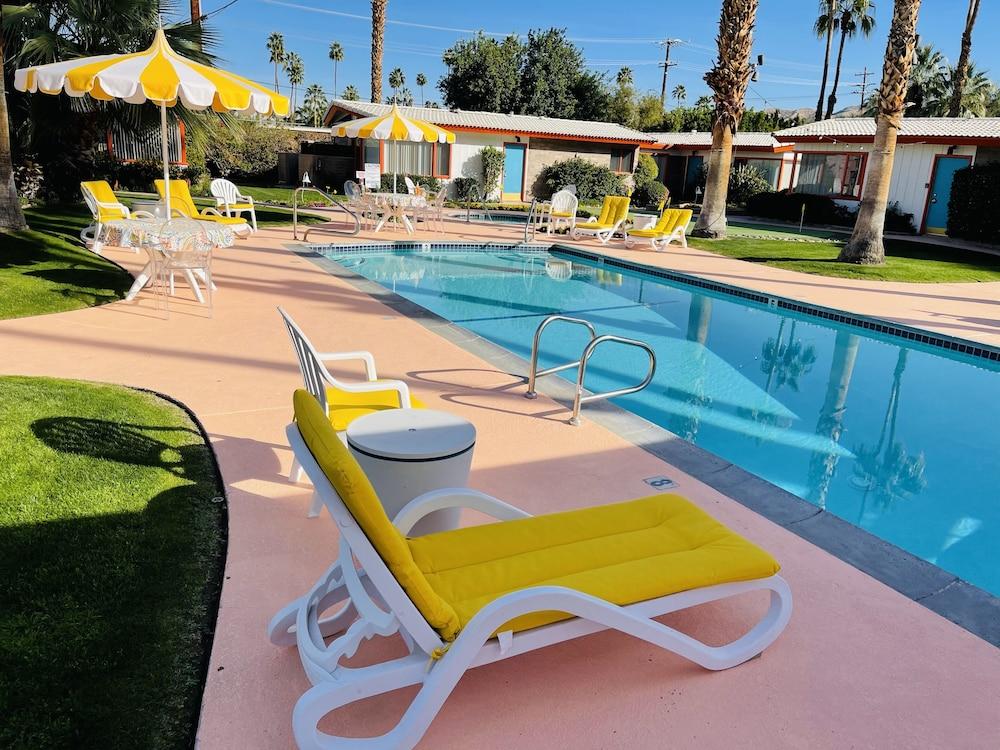 A Place In The Sun - Adults Only photo 63