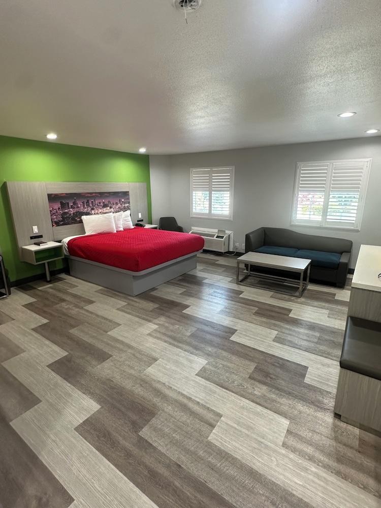 Garden Inn photo 22
