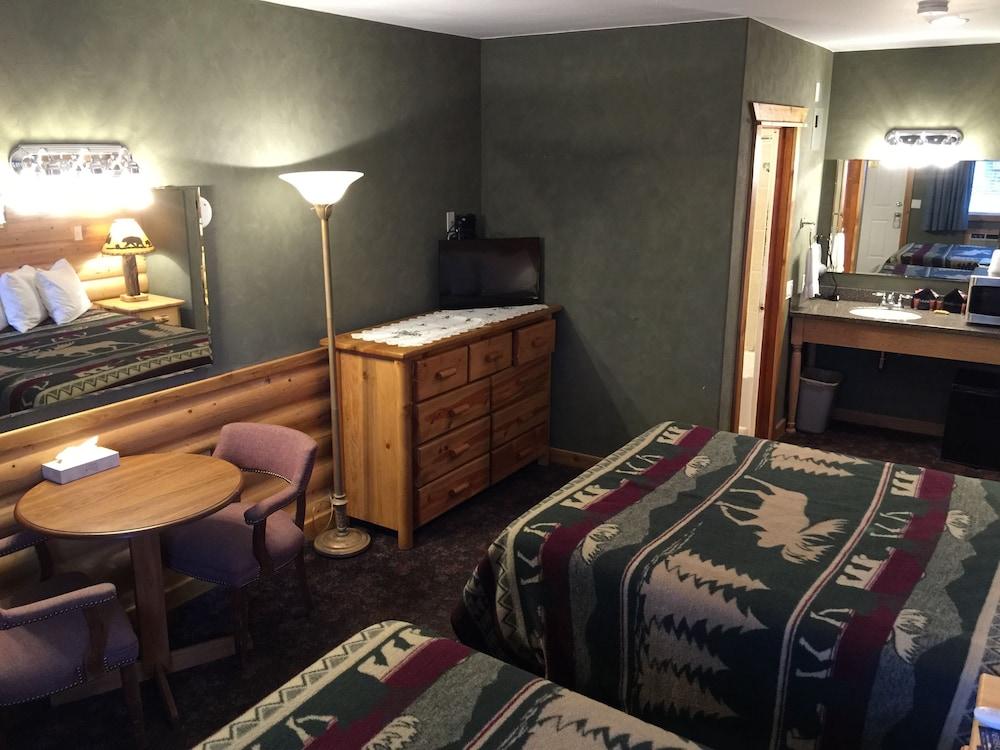 The Historic Madison Hotel Motel photo 81