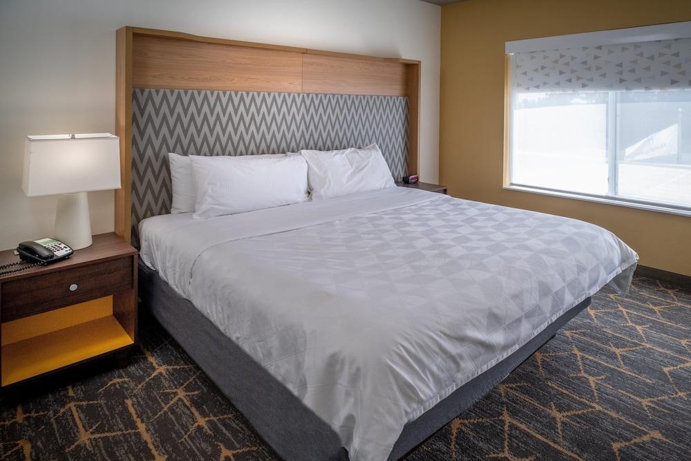 Holiday Inn Hotel & Suites Beckley by IHG photo 3