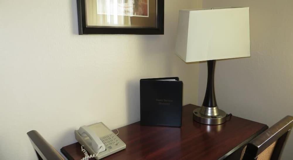 Longhorn Casino & Hotel photo 39