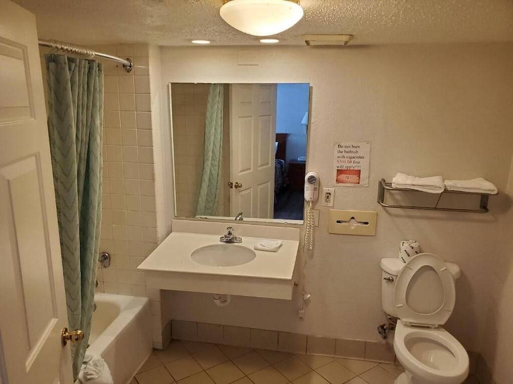 Horizon Inn & Suites photo 23