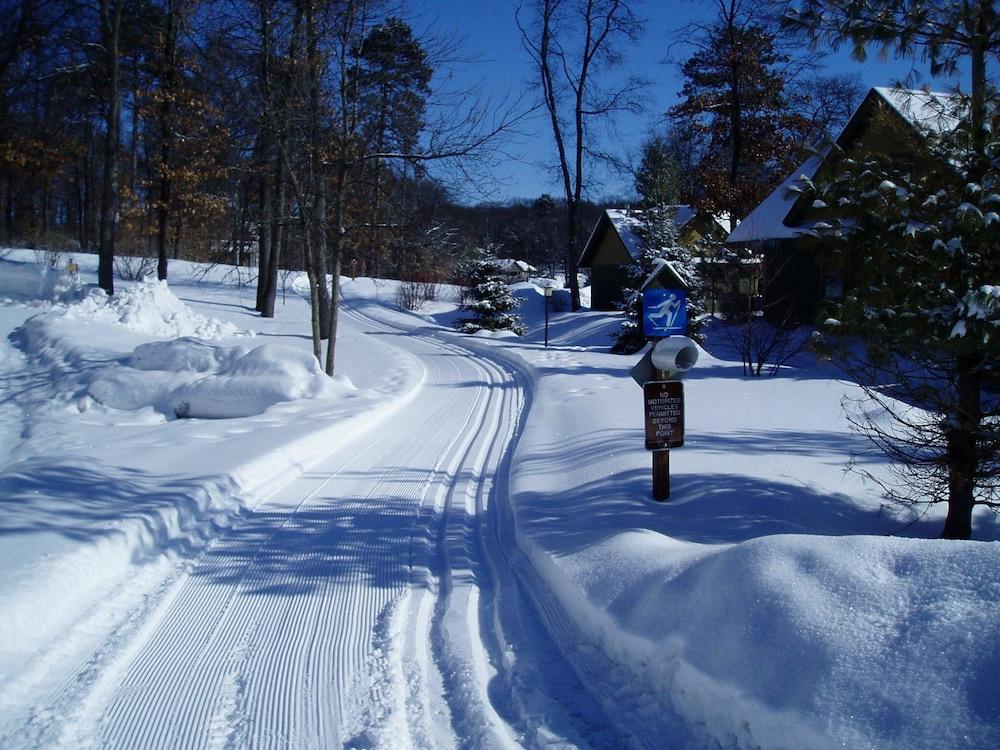 Kavanaugh's Sylvan Lake Resort photo 47