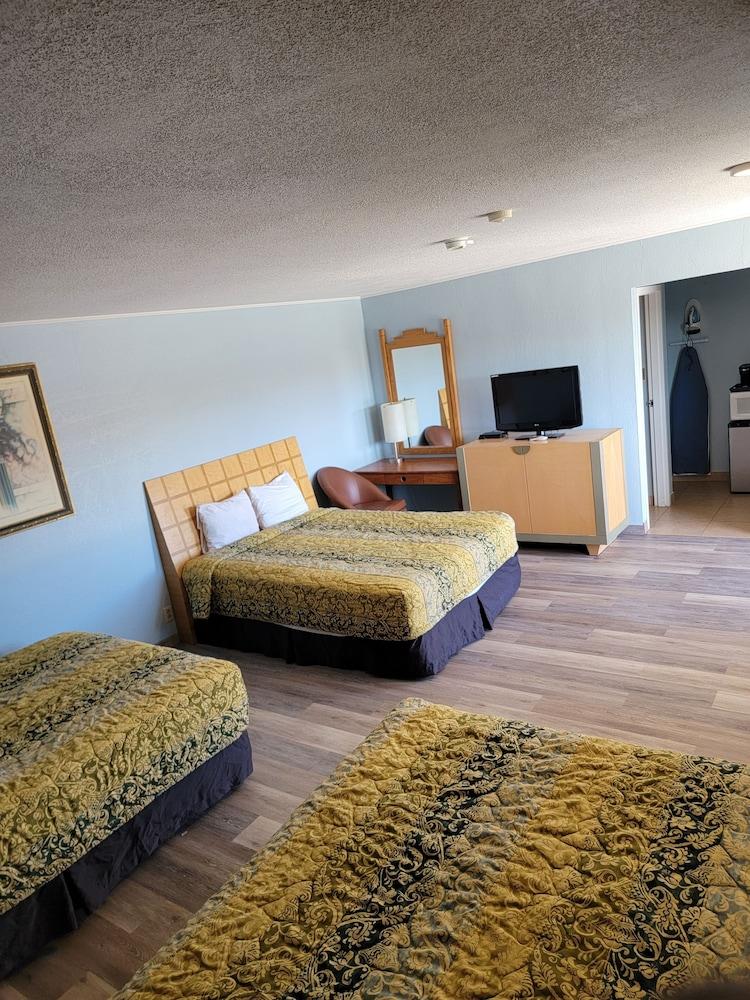 Travelodge by Wyndham Clovis photo 35