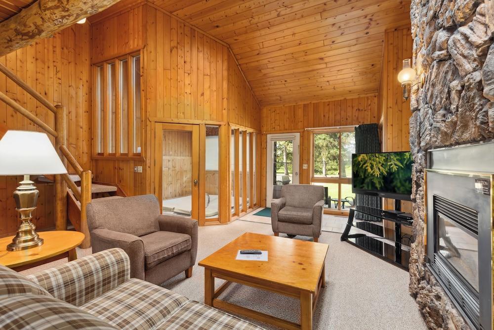 The Lodges at Breezy Point photo 85