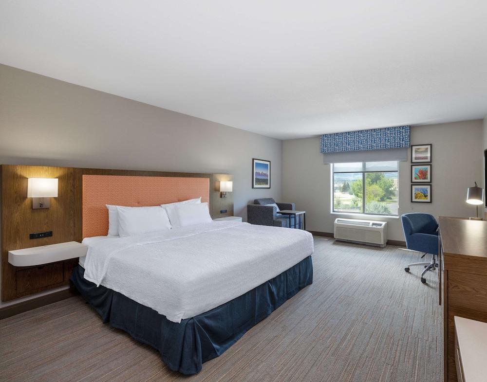Hampton Inn & Suites Casper photo 24