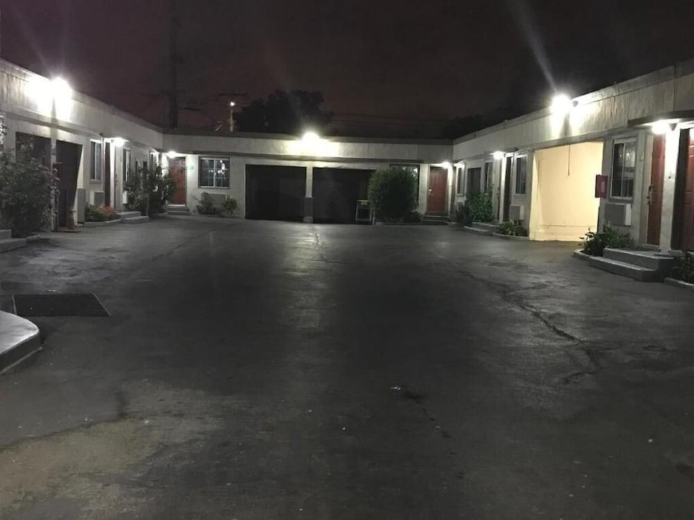 Geneva Motel Daly City photo 5