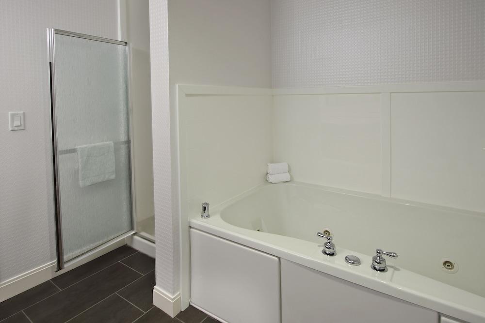 Hampton Inn Hagerstown-I-81 photo 25