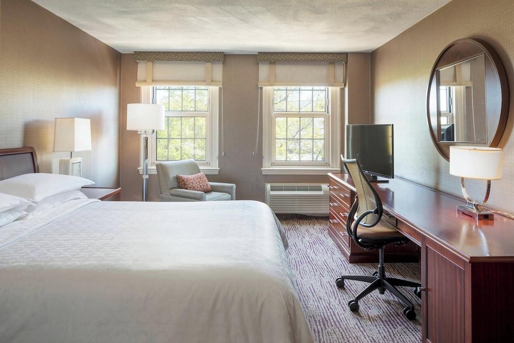 Sheraton Commander Hotel photo 47