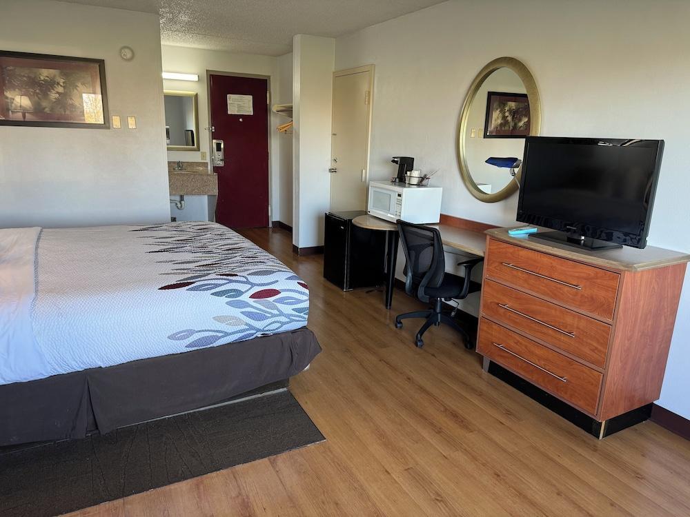 Sycamore Suites photo 36