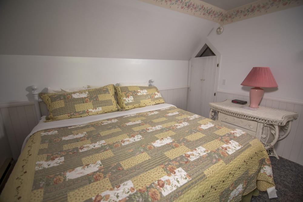 Ridges Inn & Suites photo 60