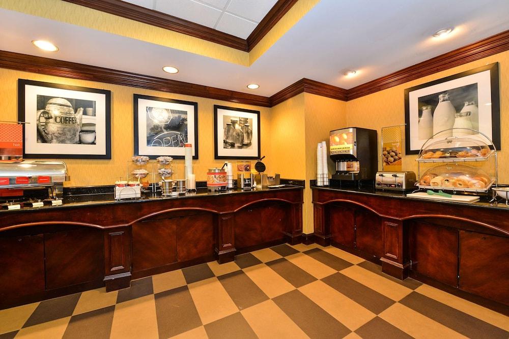 Hampton Inn by Hilton Petersburg Fort Lee photo 45