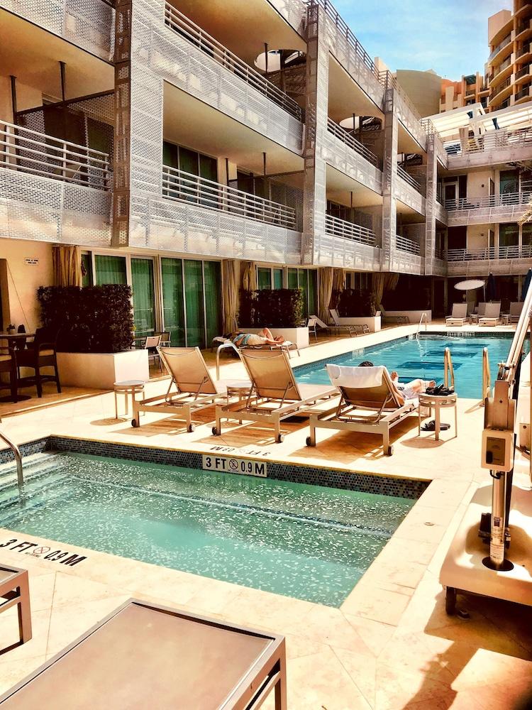 De Soleil Hotel on Ocean Drive photo 14