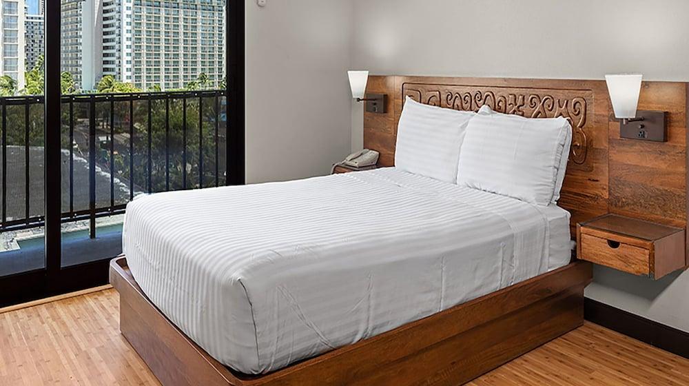 Castle Bamboo Waikīkī Hotel photo 7