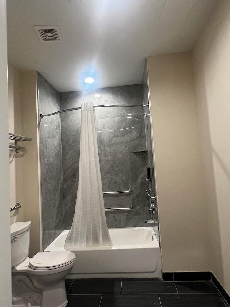Elite Inn & Suites photo 14