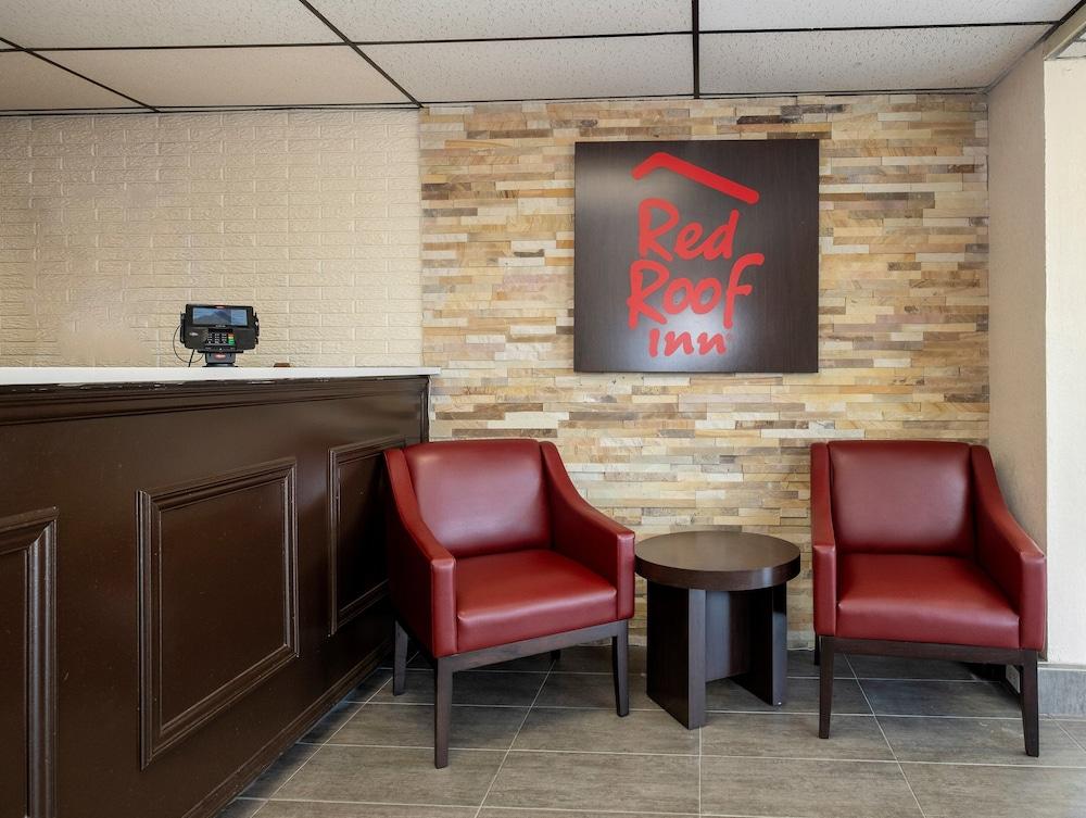 Red Roof Inn West Point photo 11