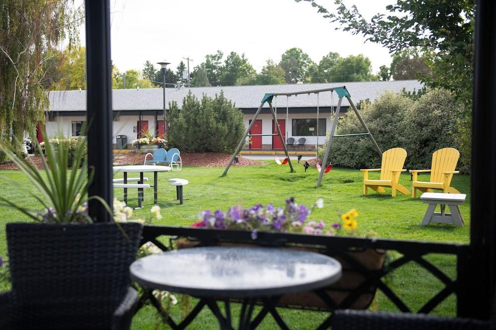 The Sapphire Motel photo 74