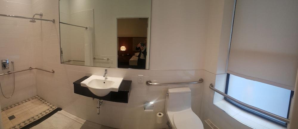 Americana Inn photo 5