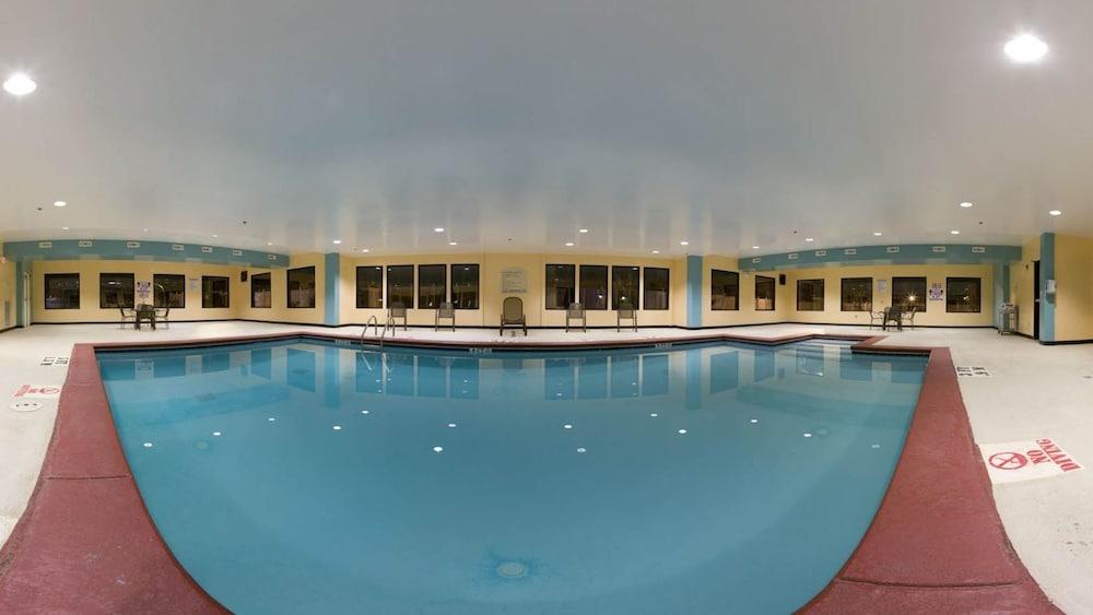 Holiday Inn Express Hotel & Suites Sylacauga by IHG photo 14