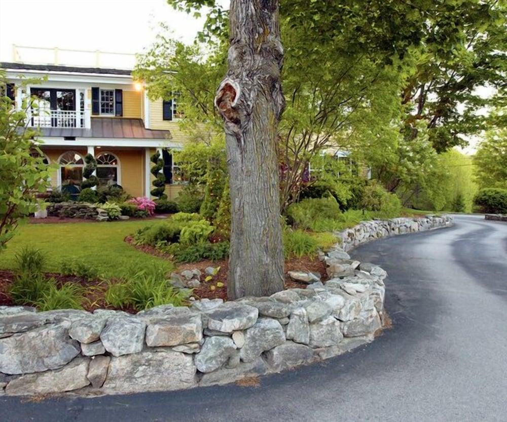 The Grand at Bedford Village Inn photo 27