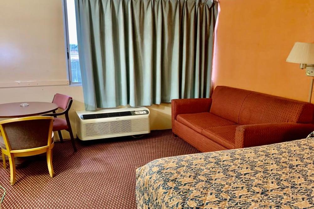 Red Carpet Inn & Suites Lima photo 14