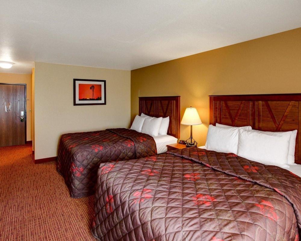 Rodeway Inn & Suites Phillipsburg photo 12
