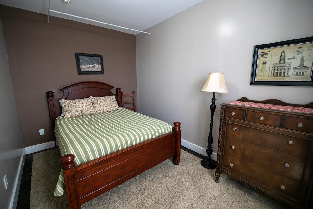 Nauvoo Temple House Hotel photo 35