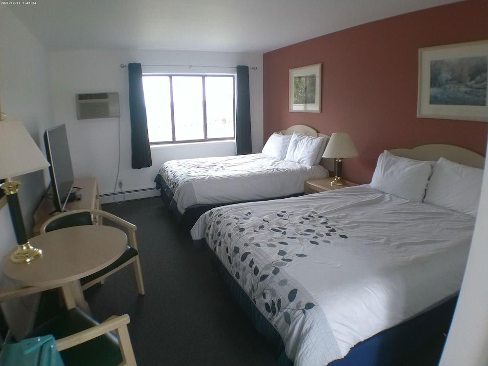 Crystal Lake Resort photo 19